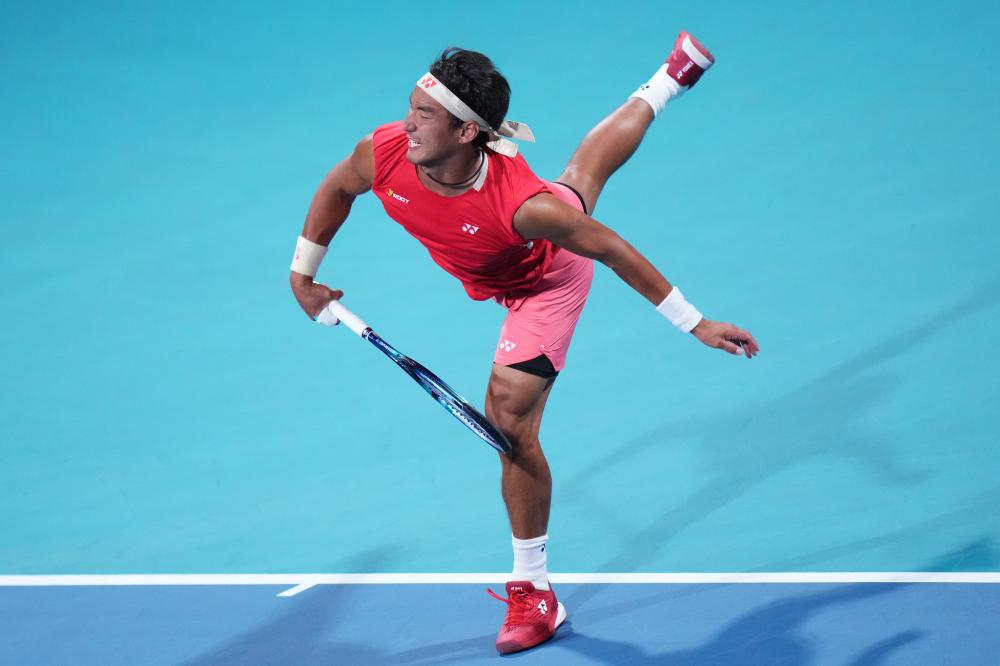 弗罗因德：球队展现了能量和韧性，我非常欣赏这样的胜利